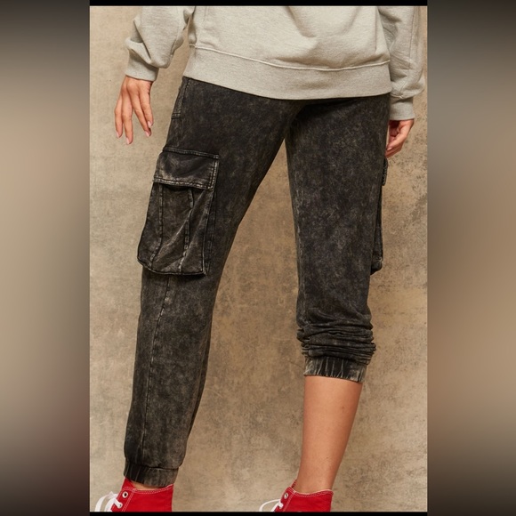 PROMESA CARGO JOGGERS ❤️NEW COLLECTION IN STORES❤️ - Picture 4 of 4